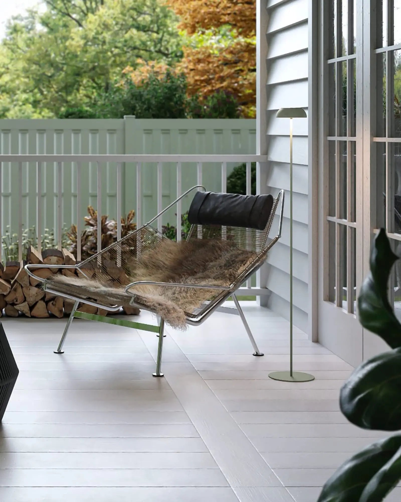 Float outdoor and indoor rechargeable floor lamp on patio