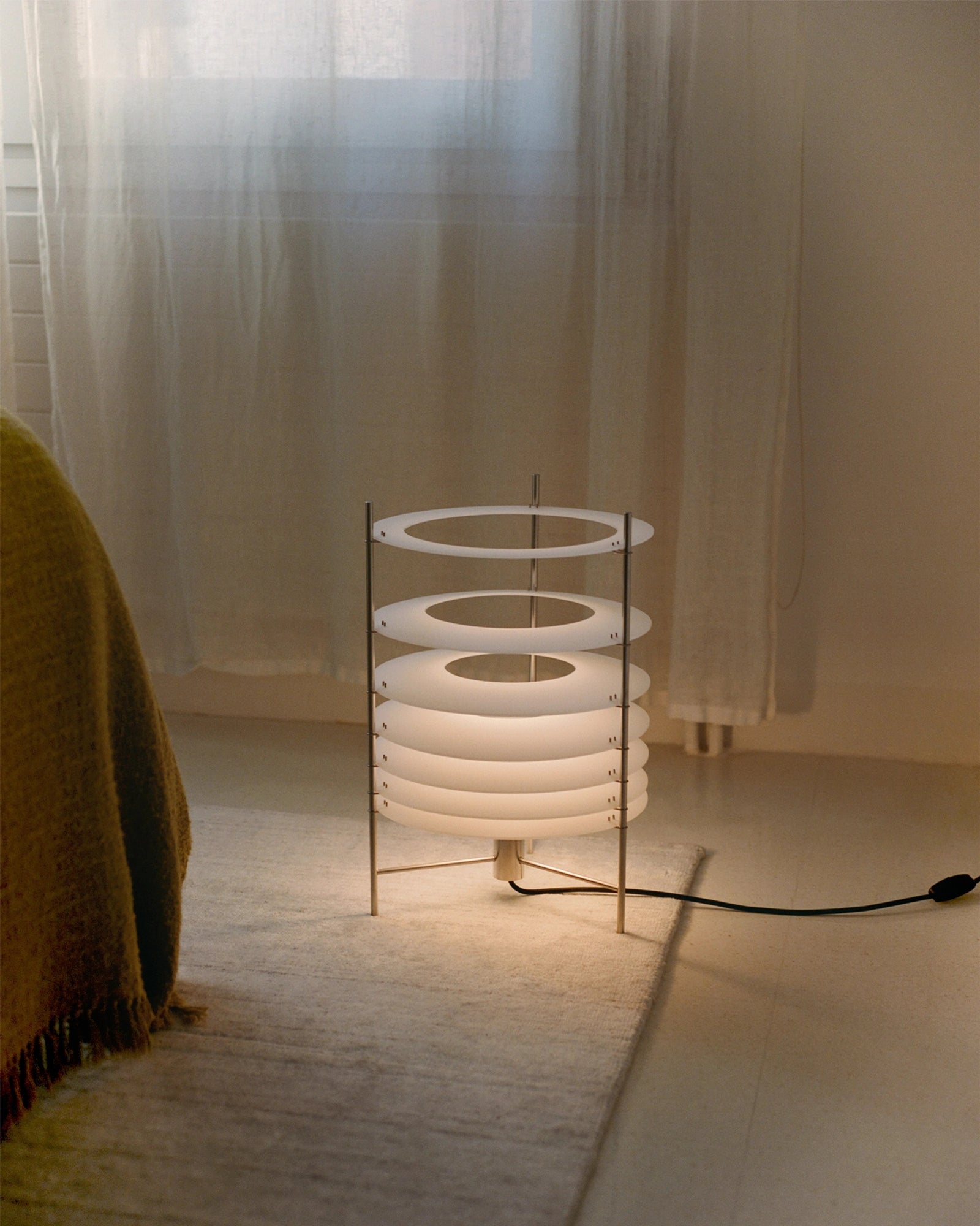 Topuro Table Lamp